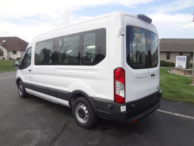 Transit Van with Rear Wheelchair Lift Picture 4b